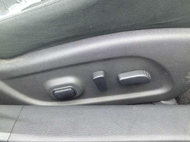 ティアナ ＸＬ　ワンオーナー車　アラウンドビュ－モニタ－　スマキー　ドライブレコーダー　ＬＤＷ　クルコン　ＡＡＣ　パワーウインドウ　ＥＴＣ　Ｂカメラ　アルミホイール　キーレス　メモリーナビ　ワンセグＴＶ　ＡＢＳ（9枚目）