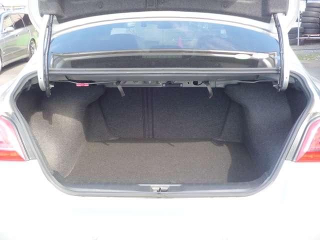 ティアナ ＸＬ　ワンオーナー車　アラウンドビュ－モニタ－　スマキー　ドライブレコーダー　ＬＤＷ　クルコン　ＡＡＣ　パワーウインドウ　ＥＴＣ　Ｂカメラ　アルミホイール　キーレス　メモリーナビ　ワンセグＴＶ　ＡＢＳ（16枚目）