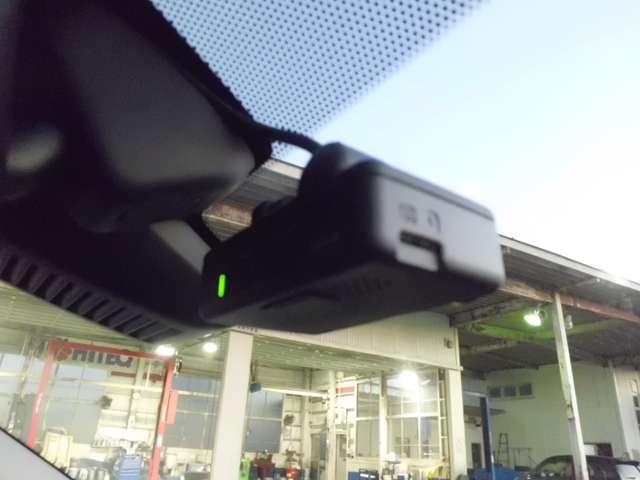 エクストレイル ２．０　２０Ｘｉ　２列車　純正メモリーナビ・ＴＶ／アラウンドビューモ　アイドリングストップ車　ＬＥＤヘットライト　Ｒカメラ　インテリキー　レーンキープアシスト　ＥＴＣ　ドライブレコーダー　キーフリー　１オーナー　ＴＶナビ　オートエアコン　アルミホイール　メモリーナビ（6枚目）