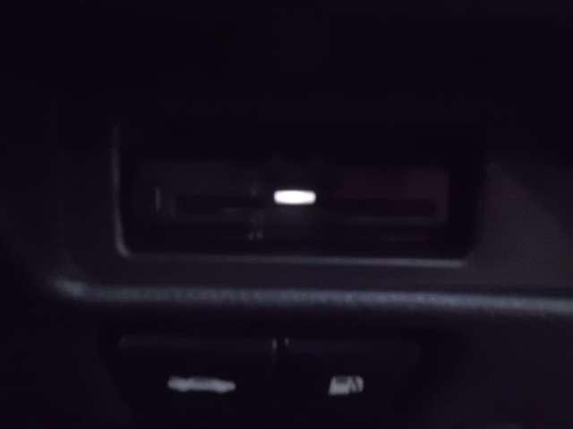 エクストレイル ２．０　２０Ｘｉ　２列車　純正メモリーナビ・ＴＶ／アラウンドビューモ　アイドリングストップ車　ＬＥＤヘットライト　Ｒカメラ　インテリキー　レーンキープアシスト　ＥＴＣ　ドライブレコーダー　キーフリー　１オーナー　ＴＶナビ　オートエアコン　アルミホイール　メモリーナビ（8枚目）