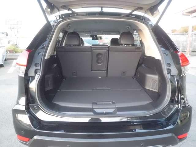 エクストレイル ２．０　２０Ｘｉ　２列車　純正メモリーナビ・ＴＶ／アラウンドビューモ　アイドリングストップ車　ＬＥＤヘットライト　Ｒカメラ　インテリキー　レーンキープアシスト　ＥＴＣ　ドライブレコーダー　キーフリー　１オーナー　ＴＶナビ　オートエアコン　アルミホイール　メモリーナビ（14枚目）