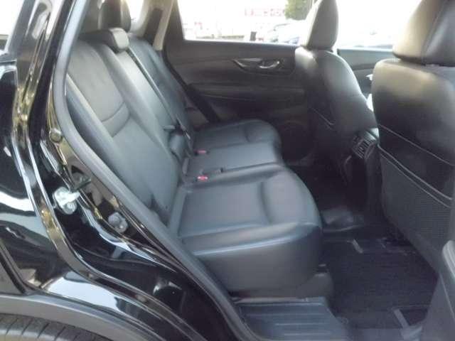 エクストレイル ２．０　２０Ｘｉ　２列車　純正メモリーナビ・ＴＶ／アラウンドビューモ　アイドリングストップ車　ＬＥＤヘットライト　Ｒカメラ　インテリキー　レーンキープアシスト　ＥＴＣ　ドライブレコーダー　キーフリー　１オーナー　ＴＶナビ　オートエアコン　アルミホイール　メモリーナビ（16枚目）