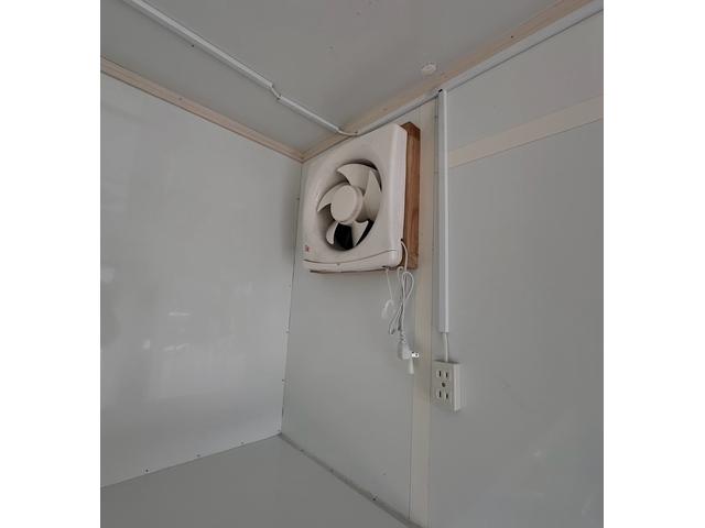 ハイゼットトラック スペシャル キッチンカー 4WD AT 200L 特殊強度シェル加工(8枚目)