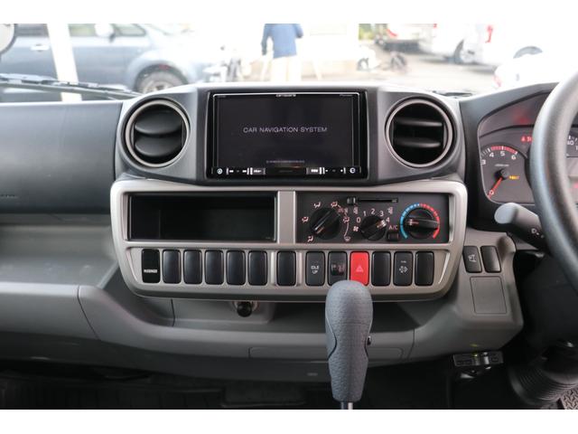 ナッツRV製 クレソンボヤージュW 1オーナー禁煙車 ナビTV ETC Bカメラ サブBT VOTRONIC 12V/100V 燃料式FFヒーター 走行時リアクーラー MAXFAN シンク 冷蔵庫 リアラダー カセットトイレ 外部充電 走行充電(49枚目)