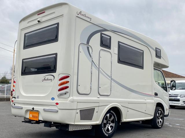 AtoZ製 アンソニー 3.0DT 4WD 1オーナー禁煙車 ナビ ETC バックカメラ 2サブ メインサブ切替 1500Wインバーター クレクール5エアコン 燃料式FFヒーター MAXFAN シンク 冷蔵庫 電子レンジ 外部充電 CAM-LT ドッグライト(25枚目)