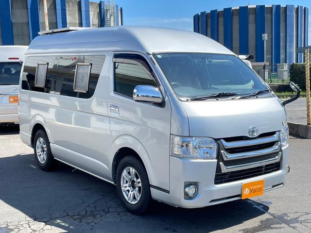 ハイエースバン リンエイ製バカンチェス　プライベート　禁煙車　ナビ　前後ドラレコ　Ｂカメラ　２サブ　電圧計　２０００Ｗインバーター　後席ＴＶ　燃料式ＦＦヒーター　走行時リアクーラー＆ヒーター　シンク冷蔵庫　電子レンジ　ソーラー　コンビハンドル　モデリスタグリル（67枚目）