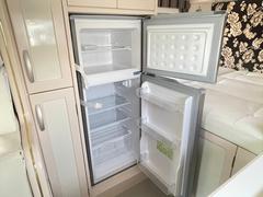 ＡＣ冷蔵庫　１３０Ｌ 3