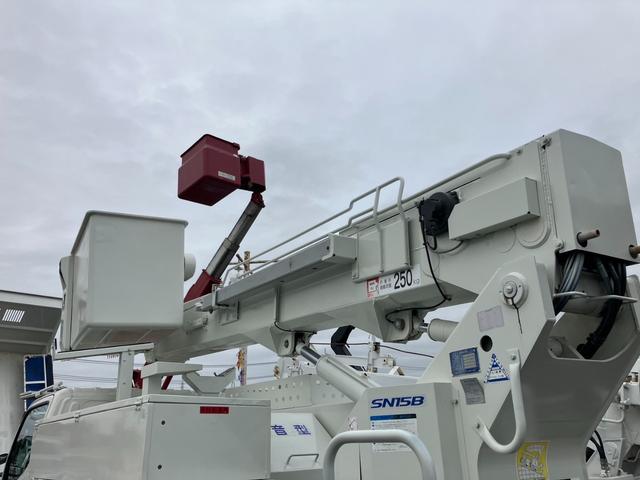 ダイナトラック アイチSN15B 高所作業車 バックカメラ ETC 低騒音型ウィンチ付き 取扱説明書 点検記録簿有り 最大積載量4000KG 5MT エアコン パワステ パワーウィンドウ(22枚目)