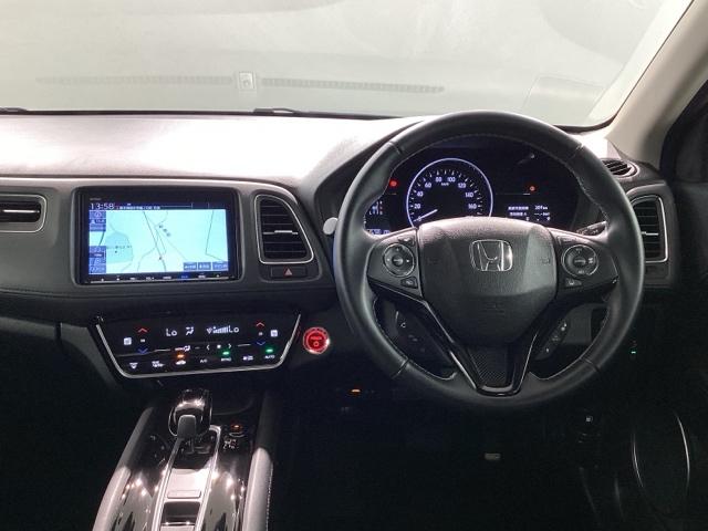 ヴェゼル ハイブリッドＺ・ホンダセンシング　Ｂｌｕｅｔｏｏｔｈ・純正ナビ・リアカメラ・ＥＴＣ　アルミホイール　フルセグ　オートクルーズコントロール　ＤＶＤ再生　アイドリングストップ　衝突防止システム　ＬＥＤヘッドランプ　ドライブレコーダー（10枚目）