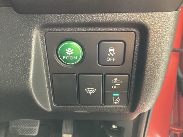 ヴェゼル ハイブリッドＺ・ホンダセンシング　Ｂｌｕｅｔｏｏｔｈ・純正ナビ・リアカメラ・ＥＴＣ　アルミホイール　フルセグ　オートクルーズコントロール　ＤＶＤ再生　アイドリングストップ　衝突防止システム　ＬＥＤヘッドランプ　ドライブレコーダー（20枚目）