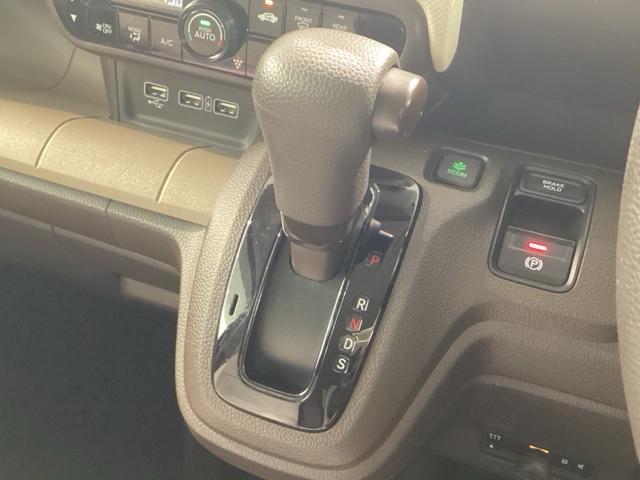 N-WGN Lホンダセンシング 当社デモカー・Bluetooth・純正ナビ・リアカメラ・ETC ベンチシート フルセグ シートヒーター オートクルーズコントロール DVD再生 アイドリングストップ 衝突防止システム スマートキー(15枚目)