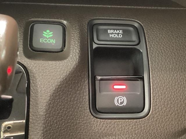 N-WGN Lホンダセンシング 当社デモカー・Bluetooth・純正ナビ・リアカメラ・ETC ベンチシート フルセグ シートヒーター オートクルーズコントロール DVD再生 アイドリングストップ 衝突防止システム スマートキー(16枚目)