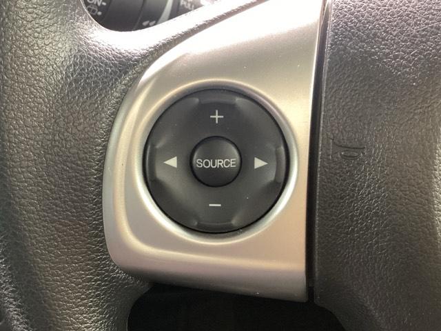 N-ONE G・Aパッケージ Bluetooth・純正ナビ・リアカメラ HIDヘッドライト ベンチシート DVD再生 アイドリングストップ 衝突防止システム スマートキー 盗難防止システム 横滑り防止装置 記録簿 禁煙車 エアコン(16枚目)