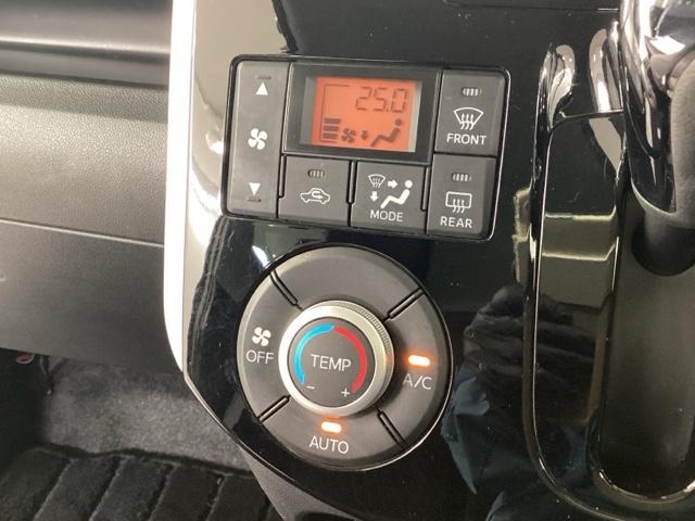 オートエアコン☆室内の温度調節として冷房・暖房が出来るのはもちろんのこと冬場や雨天時の窓の曇り取りとしても活躍します☆