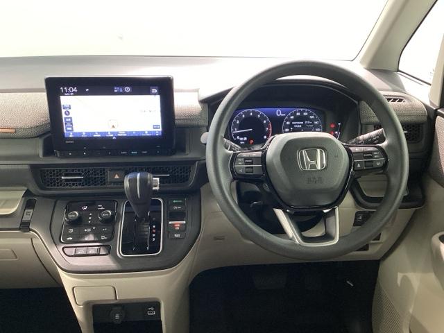 ステップワゴン エアー　純正メモリーナビ　ＥＴＣ　ドラレコ　ホンダセンシング　障害物センサー　シートヒーター（13枚目）
