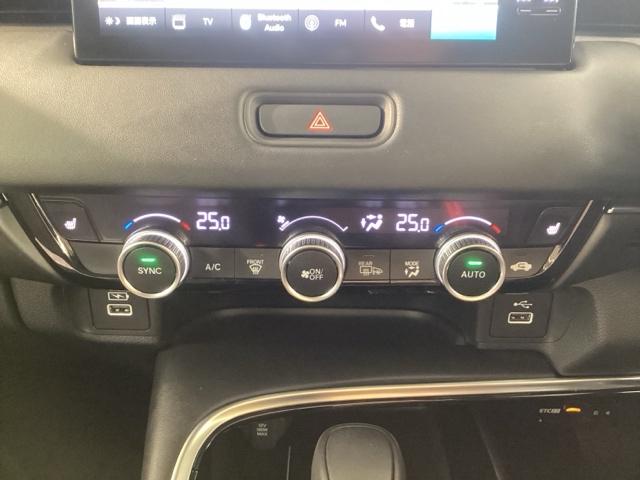 ヴェゼル ｅ：ＨＥＶＺ　Ｂｌｕｅｔｏｏｔｈ・スマートナビ・リアカメラ・ＥＴＣ（14枚目）