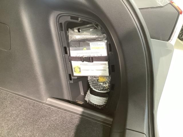 ヴェゼル e:HEVZ 当社デモカー 純正スマートナビ ドラレコ ETC2.0 障害物センサー ホンダセンシング 全周囲カメラ シートヒーター 電動リアゲート(42枚目)