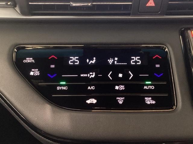 �o�b�N������Ƃ������Ń��A�̗l�q���f��w���A�J�����x�t���I�@��ʂŊm�F���Ȃ���o�b�N���o����̂Œ��Ԃ̎������S�ł��B