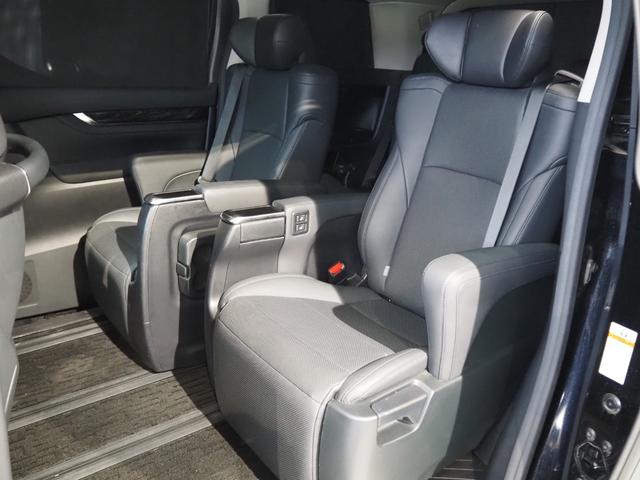 アルファード 2.5S Cパッケージ ワンオーナー 禁煙車 Wサンルーフ ワンオーナー 禁煙車 両側電動スライドドア Wサンルーフ 黒革シート 前席シートヒーター・シートベンチレーション パワーバックドア 純正後席モニター DAナビ バックカメラ セーフティセンス ETC(33枚目)