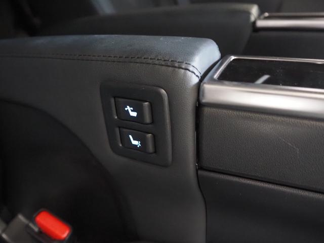 アルファード 2.5S Cパッケージ ワンオーナー 禁煙車 Wサンルーフ ワンオーナー 禁煙車 両側電動スライドドア Wサンルーフ 黒革シート 前席シートヒーター・シートベンチレーション パワーバックドア 純正後席モニター DAナビ バックカメラ セーフティセンス ETC(39枚目)