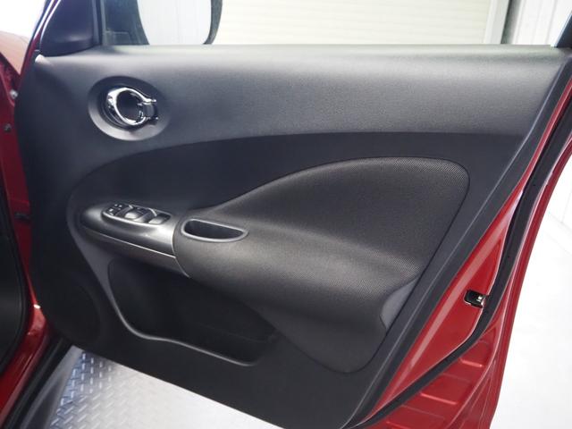 ジューク 15RX Vセレクション ワンオーナー 禁煙車 純正SDナビ バックカメラ CD BT DTV エマージェンシーブレーキ 車線逸脱警報 Aストップ スマートキー2個 純正17インチアルミ 保証書 取扱説明書(23枚目)