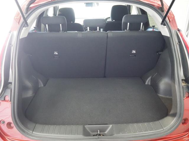 ジューク 15RX Vセレクション ワンオーナー 禁煙車 純正SDナビ バックカメラ CD BT DTV エマージェンシーブレーキ 車線逸脱警報 Aストップ スマートキー2個 純正17インチアルミ 保証書 取扱説明書(41枚目)
