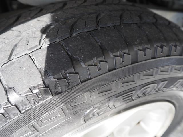 ジムニー XC ルーフレール 背面タイヤ フェンダーミラー 純正16インチアルミ 社外オーディオ CD ターボ 4WD 取扱説明書(15枚目)