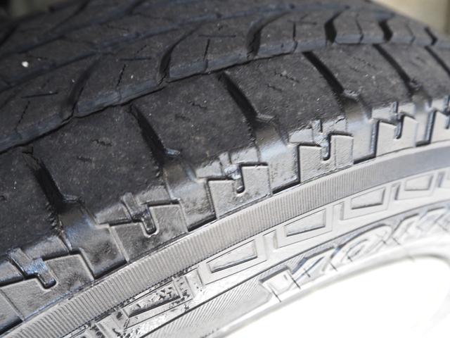 ジムニー XC ルーフレール 背面タイヤ フェンダーミラー 純正16インチアルミ 社外オーディオ CD ターボ 4WD 取扱説明書(17枚目)