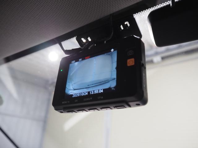 1シリーズ 116i スタイル 禁煙車 メーカーナビ CD DVD BT 社外前後ドラレコ ETC スマートキー2個 Aストップ キセノンヘッドライト 社外18インチアルミ 純正アルミ積込 保証書 取扱説明書(44枚目)