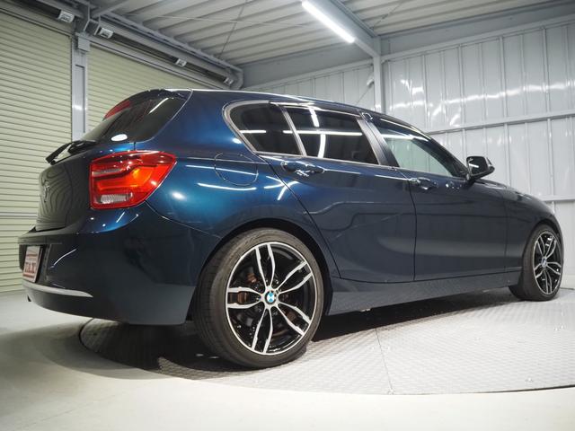 1シリーズ 116i スタイル 禁煙車 メーカーナビ CD DVD BT 社外前後ドラレコ ETC スマートキー2個 Aストップ キセノンヘッドライト 社外18インチアルミ 純正アルミ積込 保証書 取扱説明書(50枚目)