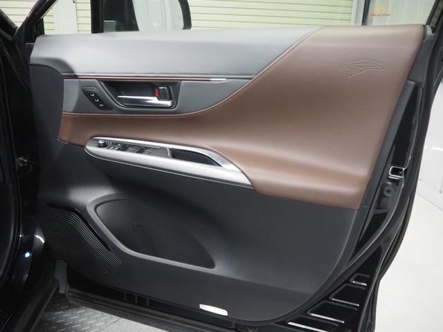 ハリアーハイブリッド Z レザーパッケージ ワンオーナー 禁煙車 サンルーフ 黒革 前席シートヒーター・シートベンチレーション メーカーナビ パノラミックビュー セーフティセンス JBLサウンド 電動チルトステアリング 置くだけ充電 ETC2.0 純正ドラレコ スマートキー2個(27枚目)