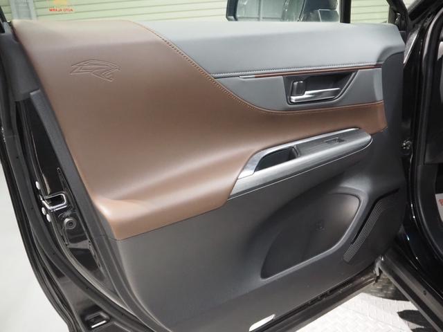 ハリアーハイブリッド Z レザーパッケージ ワンオーナー 禁煙車 サンルーフ 黒革 前席シートヒーター・シートベンチレーション メーカーナビ パノラミックビュー セーフティセンス JBLサウンド 電動チルトステアリング 置くだけ充電 ETC2.0 純正ドラレコ スマートキー2個(28枚目)