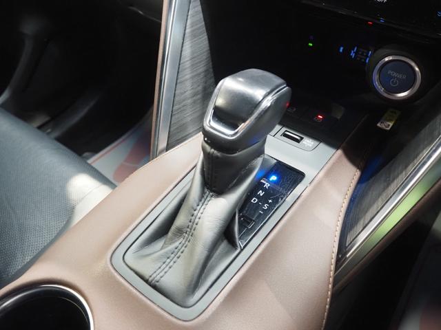 ハリアーハイブリッド Z レザーパッケージ ワンオーナー 禁煙車 サンルーフ 黒革 前席シートヒーター・シートベンチレーション メーカーナビ パノラミックビュー セーフティセンス JBLサウンド 電動チルトステアリング 置くだけ充電 ETC2.0 純正ドラレコ スマートキー2個(45枚目)