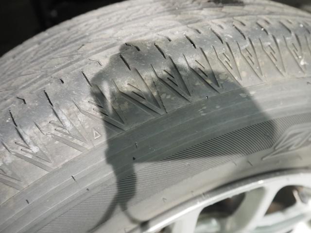 ジムニー XC ワンオーナー 禁煙車 背面タイヤ 背面タイヤカバー 純正SDナビ クルコン 前後ドラレコ ETC スマートキー2個 ステアリングスイッチ 前席シートヒーター ドアバイザー フロアマット LEDヘッドライト フォグ 純正16インチアルミ(23枚目)