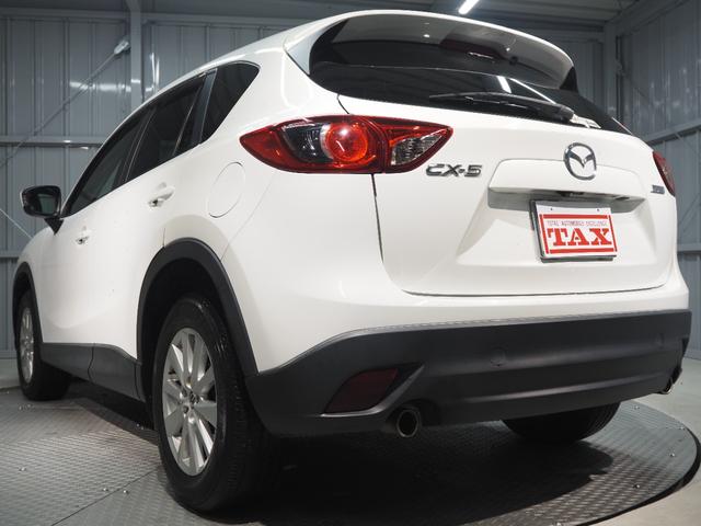 ＣＸ－５ ２０Ｓ　ワンオーナー　禁煙車　社外ＳＤナビ　バックカメラ　ｉ－ｓｔｏｐ　ＣＤ　ＤＶＤ　ＢＴ　ＤＴＶ　ステアリングスイッチ　社外ドラレコ　ＥＴＣ　キセノンヘッドライト　アダプティブフロントライティングシステム　スマートキー２個　純正１７インチアルミ（4枚目）