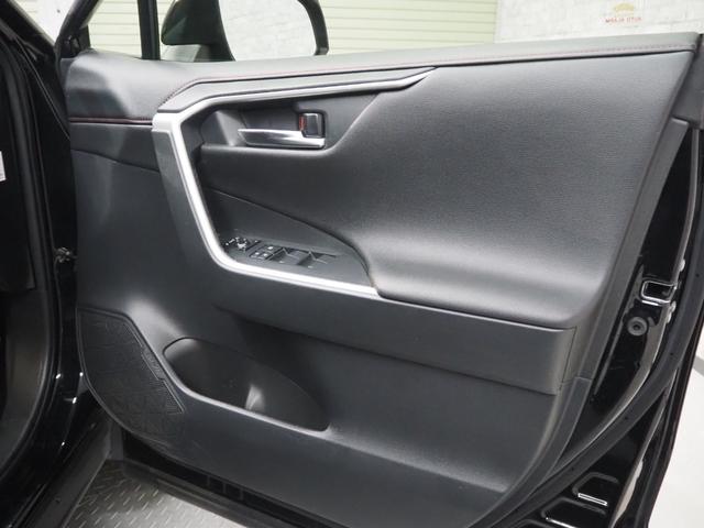 ＲＡＶ４ アドベンチャー　オフロードパッケージ　ルーフレール　禁煙　黒革シート　前席シートヒーター・シートベンチレーション　運転席電動シート　ステアリングヒーター　パワーバックドア　ディスプレイオーディオ　バックカメラ　セーフティセンス　純正ドラレコ前後　ＥＴＣ（26枚目）