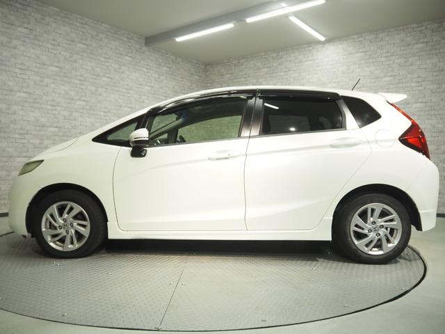 フィット 13G・Sパッケージ 禁煙車 社外SDナビ バックカメラ あんしんパッケージ F・L・Sパッケージ CTBA ECON ステアリングスイッチ ETC スマートキー CD DVD BT DTV LEDヘッドライト 純正15インチAW(7枚目)