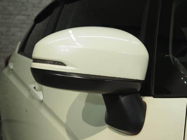 フィット 13G・Sパッケージ 禁煙車 社外SDナビ バックカメラ あんしんパッケージ F・L・Sパッケージ CTBA ECON ステアリングスイッチ ETC スマートキー CD DVD BT DTV LEDヘッドライト 純正15インチAW(9枚目)