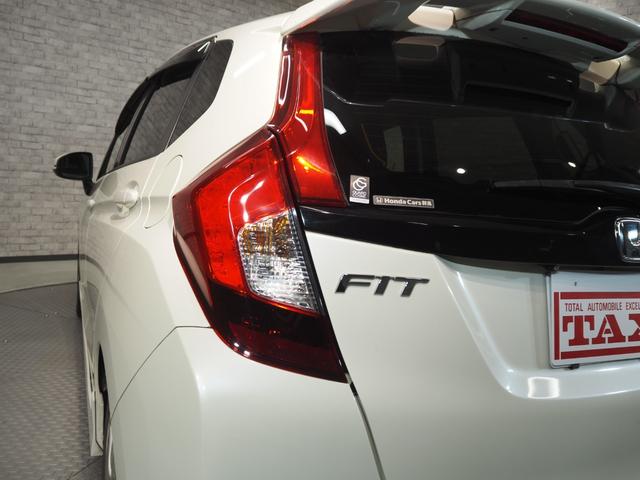 フィット 13G・Sパッケージ 禁煙車 社外SDナビ バックカメラ あんしんパッケージ F・L・Sパッケージ CTBA ECON ステアリングスイッチ ETC スマートキー CD DVD BT DTV LEDヘッドライト 純正15インチAW(13枚目)