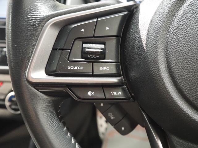 ☆ステアリングスイッチ☆　ハンドルに付いているスイッチで音量、モード変更等のオーディオ操作が可能です！とても便利です♪