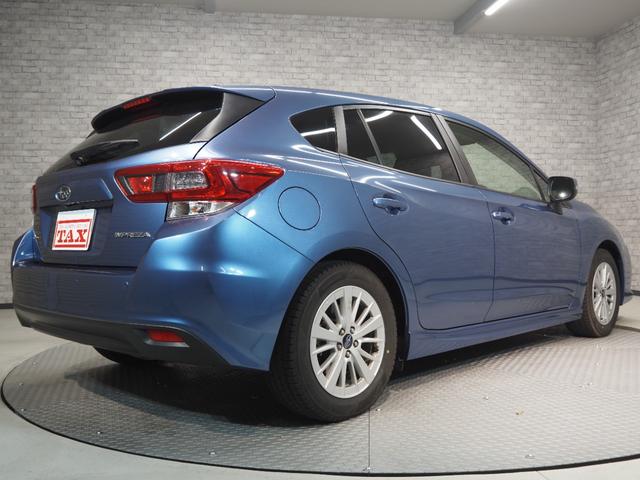 ☆県外登録費用は軽自動車１万円、普通車２．５万円☆陸送費用はお住まいの場所により異なります。お気軽にお問い合わせ下さい。