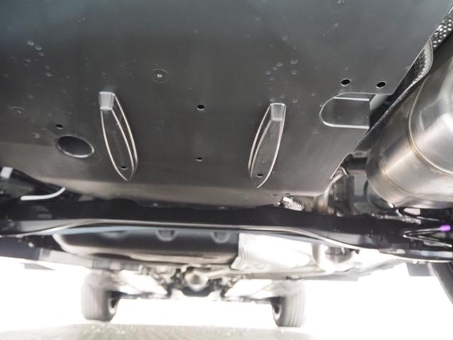 ヤリスクロス ハイブリッドＺ　登録済未使用車　禁煙車　純正ＳＤナビ　パノラミックビュー　セーフティセンス　Ａハイビーム　クリアランスソナー　レーダークルーズ　ＥＴＣ２．０　スマートキー２個　ハーフレザー　前席シートヒーター　ステアリングヒーター　純正フロアマット（14枚目）