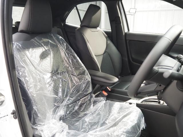 ヤリスクロス ハイブリッドＺ　登録済未使用車　禁煙車　純正ＳＤナビ　パノラミックビュー　セーフティセンス　Ａハイビーム　クリアランスソナー　レーダークルーズ　ＥＴＣ２．０　スマートキー２個　ハーフレザー　前席シートヒーター　ステアリングヒーター　純正フロアマット（26枚目）