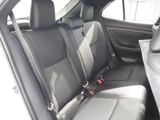 ヤリスクロス ハイブリッドＺ　登録済未使用車　禁煙車　純正ＳＤナビ　パノラミックビュー　セーフティセンス　Ａハイビーム　クリアランスソナー　レーダークルーズ　ＥＴＣ２．０　スマートキー２個　ハーフレザー　前席シートヒーター　ステアリングヒーター　純正フロアマット（29枚目）