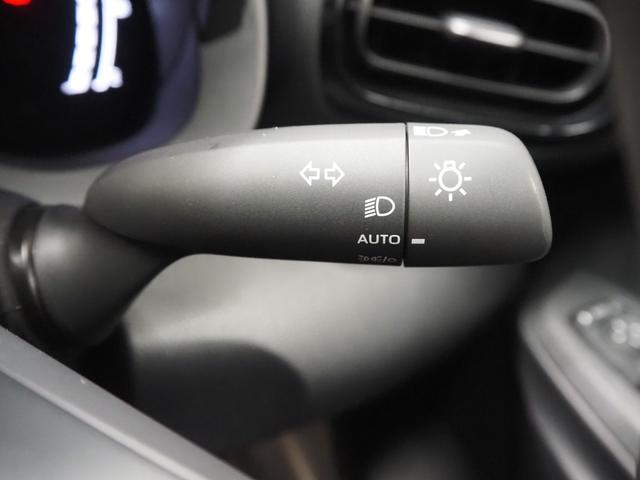 ヤリスクロス ハイブリッドＺ　登録済未使用車　禁煙車　純正ＳＤナビ　パノラミックビュー　セーフティセンス　Ａハイビーム　クリアランスソナー　レーダークルーズ　ＥＴＣ２．０　スマートキー２個　ハーフレザー　前席シートヒーター　ステアリングヒーター　純正フロアマット（43枚目）