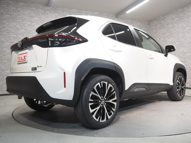 ヤリスクロス ハイブリッドＺ　登録済未使用車　禁煙車　純正ＳＤナビ　パノラミックビュー　セーフティセンス　Ａハイビーム　クリアランスソナー　レーダークルーズ　ＥＴＣ２．０　スマートキー２個　ハーフレザー　前席シートヒーター　ステアリングヒーター　純正フロアマット（50枚目）