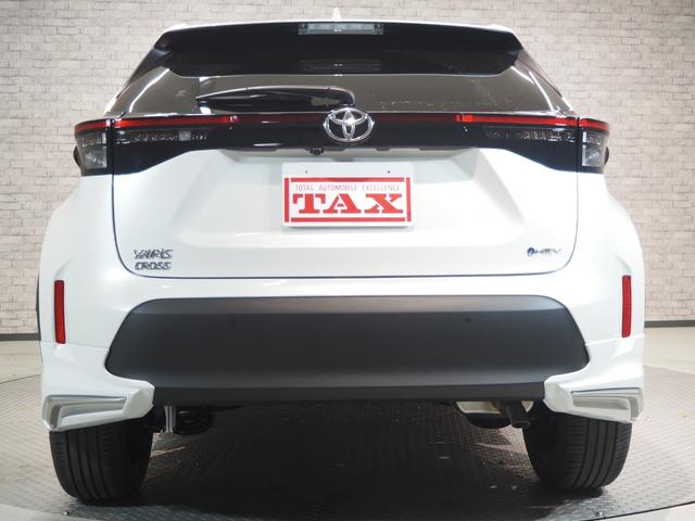 ヤリスクロス ハイブリッドZ モデリスタフルエアロ 登録済未使用車 禁煙車 純正DAナビ パノラミックビューモニター セーフティセンス クリアランスソナー Aハイビーム ETC2.0 スマートキー2個 ステアリングヒーター ハーフレザー 前席シートヒーター 運転席電動シート(6枚目)