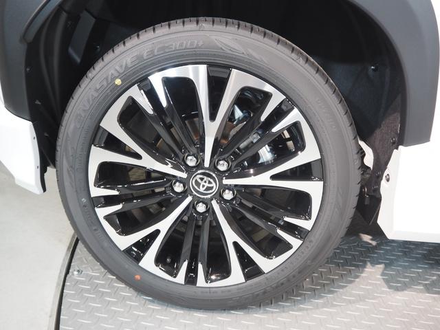 ヤリスクロス ハイブリッドZ モデリスタフルエアロ 登録済未使用車 禁煙車 純正DAナビ パノラミックビューモニター セーフティセンス クリアランスソナー Aハイビーム ETC2.0 スマートキー2個 ステアリングヒーター ハーフレザー 前席シートヒーター 運転席電動シート(19枚目)