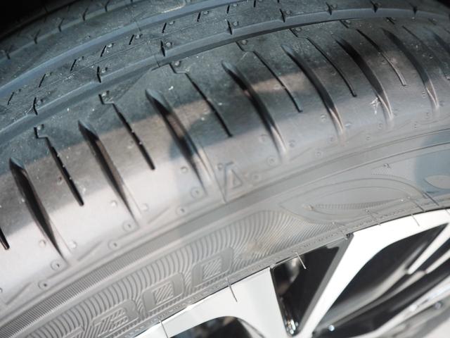 ヤリスクロス ハイブリッドZ モデリスタフルエアロ 登録済未使用車 禁煙車 純正DAナビ パノラミックビューモニター セーフティセンス クリアランスソナー Aハイビーム ETC2.0 スマートキー2個 ステアリングヒーター ハーフレザー 前席シートヒーター 運転席電動シート(20枚目)