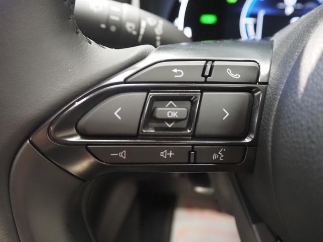 ヤリスクロス ハイブリッドZ モデリスタフルエアロ 登録済未使用車 禁煙車 純正DAナビ パノラミックビューモニター セーフティセンス クリアランスソナー Aハイビーム ETC2.0 スマートキー2個 ステアリングヒーター ハーフレザー 前席シートヒーター 運転席電動シート(43枚目)